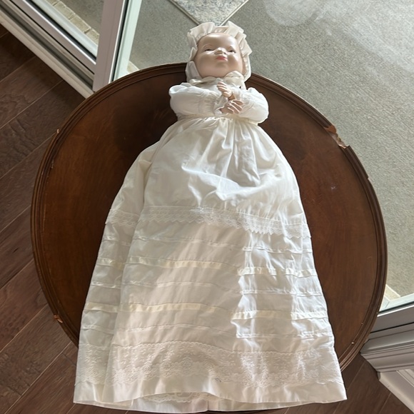 Vintage Porcelain Baby Doll in Christening Gown - Picture 3 of 9
